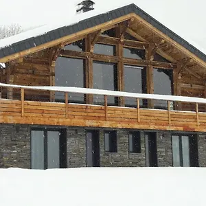 https://chalet-des-grands-bois.hotels-rhonealpes.com